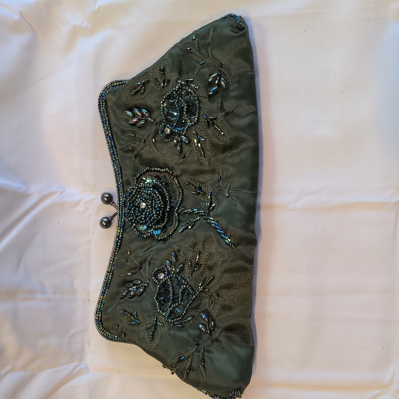 Green Dress Clutch with 2 strap lengths - Picture 2 of 6